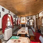 зеленият двор Nyaraló *