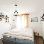 Nyaraló зеленият двор *
