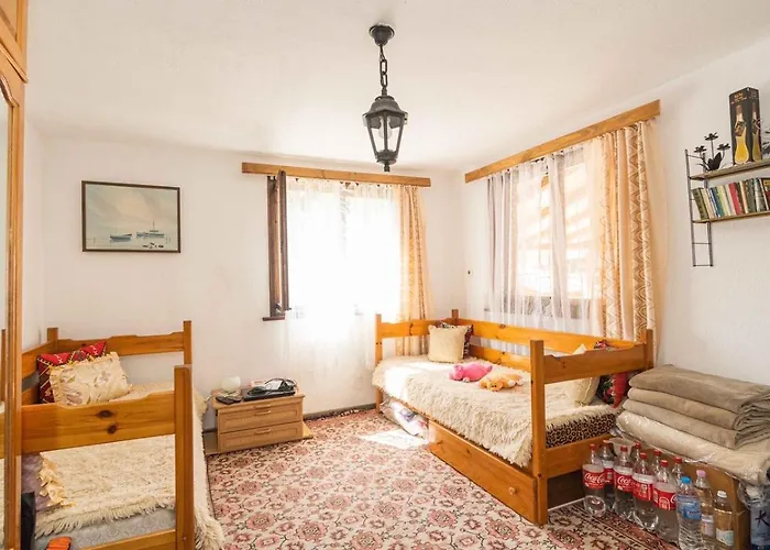 зеленият двор Σπίτι διακοπών Mladezhko