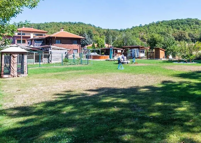 Hébergement de vacances зеленият двор